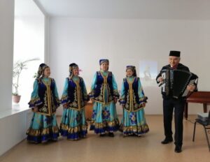 Подробнее о статье Cтуденты групп СИБ-413, ЦТ-311, ЦТ-312 посетили Татарскую школу искусств