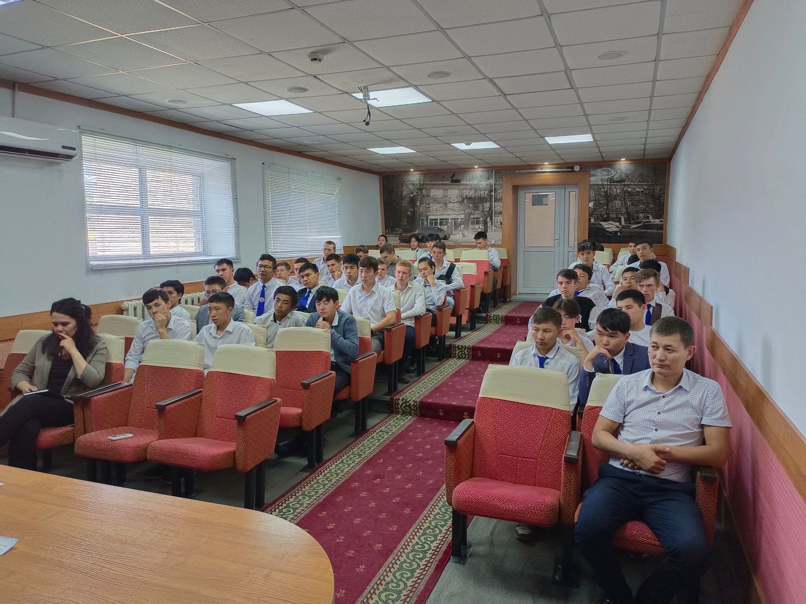 Вы сейчас просматриваете Прокурорами отдела Управления Комитета по Абайской области проведен семинар со студентами колледжа