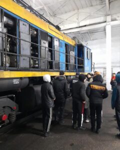 Подробнее о статье Студенты познакомились с технологическим процессом ремонта локомотивов
