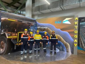 Read more about the article «Жұмысшы мамандықтар жылы» аясында Электротехника колледжінің оқытушылары мен өндірістік оқу шеберлері «KAZ Minerals Aktogay» ЖШС-де тағылымдамадан өтті