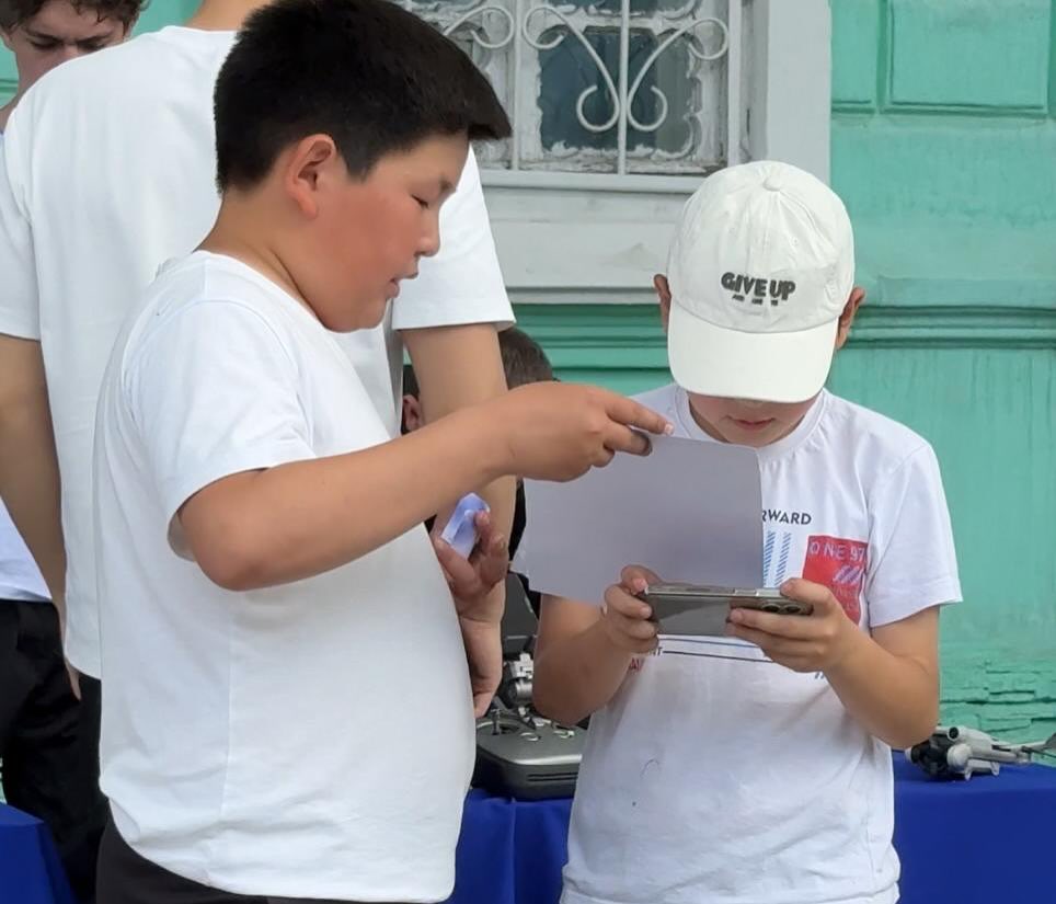 Вы сейчас просматриваете Студенты колледжа почтили память Кайыма Мухамедханова